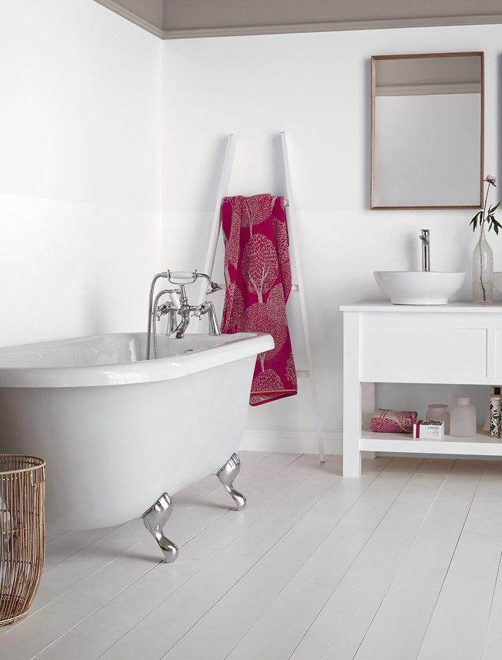 Pure Brilliant White Colour Mid Sheen Bathroom Crown Paints