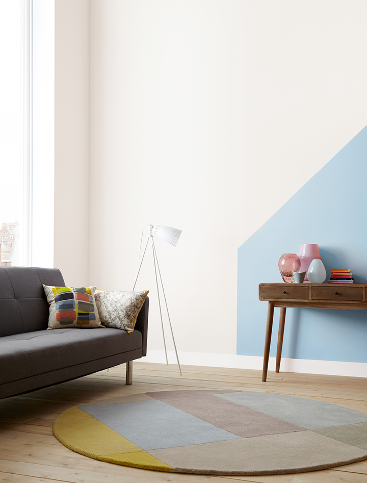 Sail White Matt Standard Emulsion Crown Paints